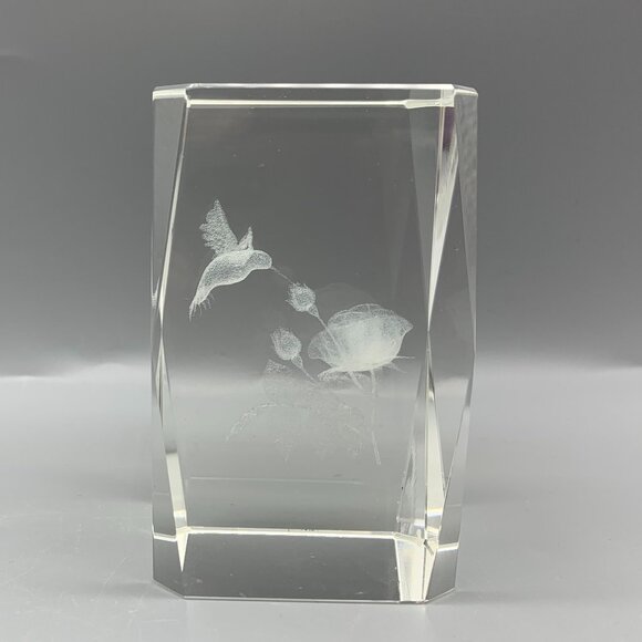 Hummingbird Clear Crystal Glass Cube with 3-D Etching Inside - Picture 1 of 8